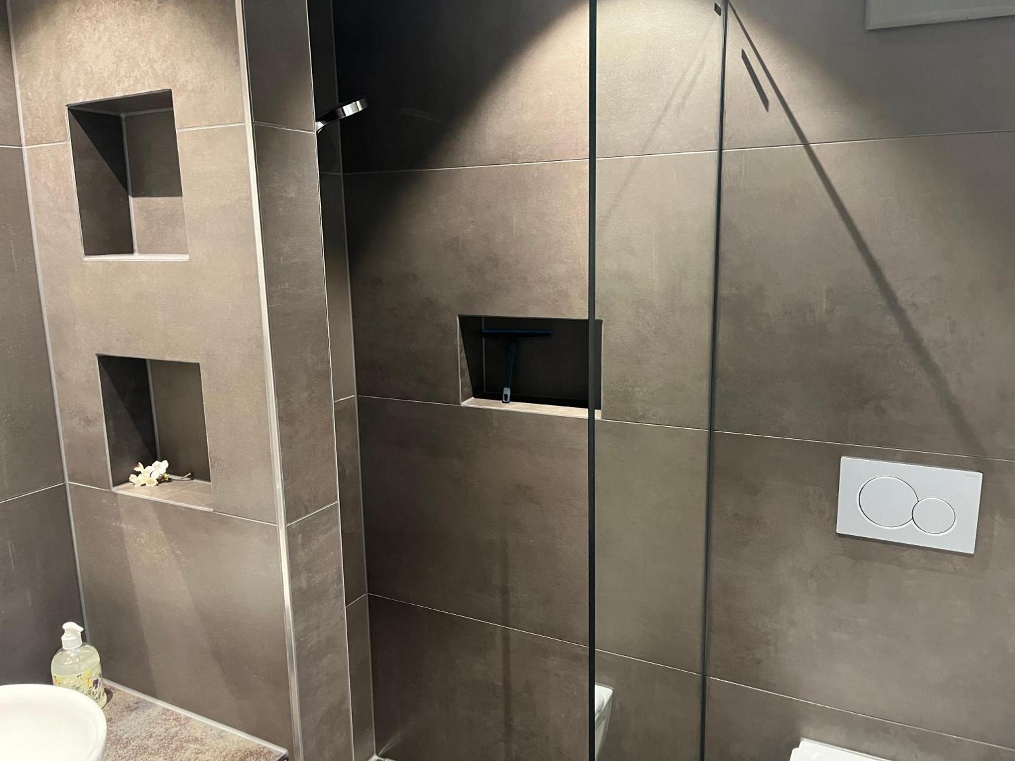 Neues 2 Am Fusse Des Niesen Am Thunersee Apartmán
